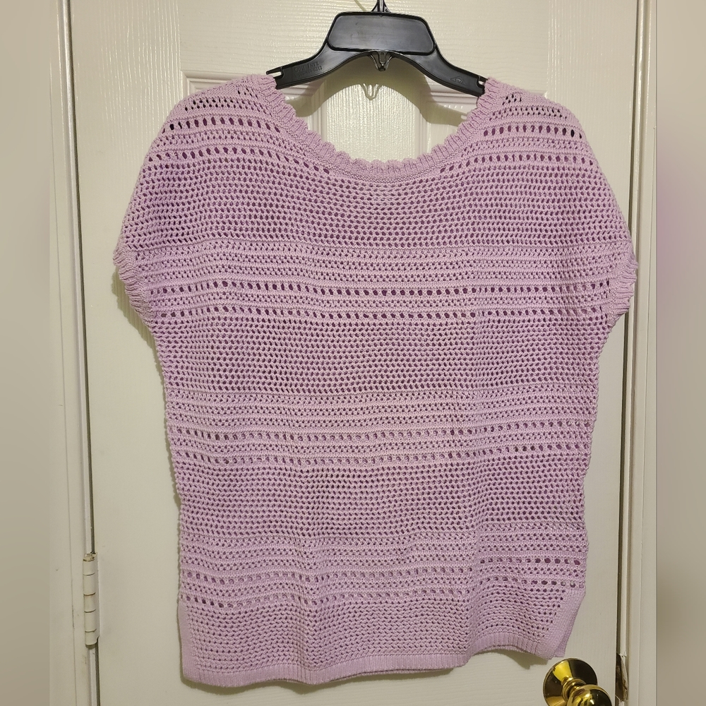 Old Navy top